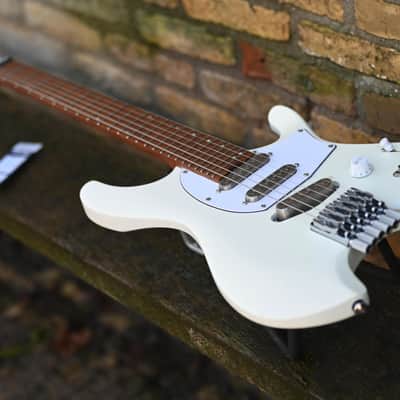 Ibanez Ichika Nito Signature ICHI10 - Vintage White Matte image 7