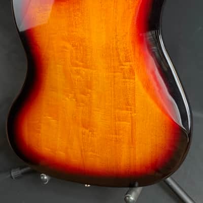 Squier Classic Vibe 70's Jaguar Electric Guitar 3-Tone Sunburst Finish (393) image 12