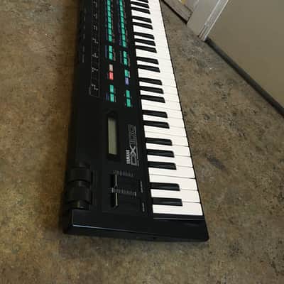 Yamaha DX100 Programmable Algorithm Synthesizer 1985 - Black image 4