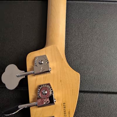 2013 Fender American Deluxe Active 4 String Jazz Bass Guitar White W/OHSC & Candy image 13
