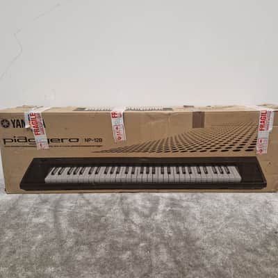Yamaha Piaggero Keyboard NP-12B - Portable Digital Piano - Excellent w/ Original Box & Sustain Pedal image 11