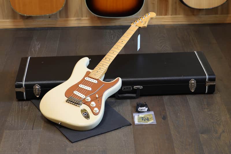 Fender American Deluxe Stratocaster