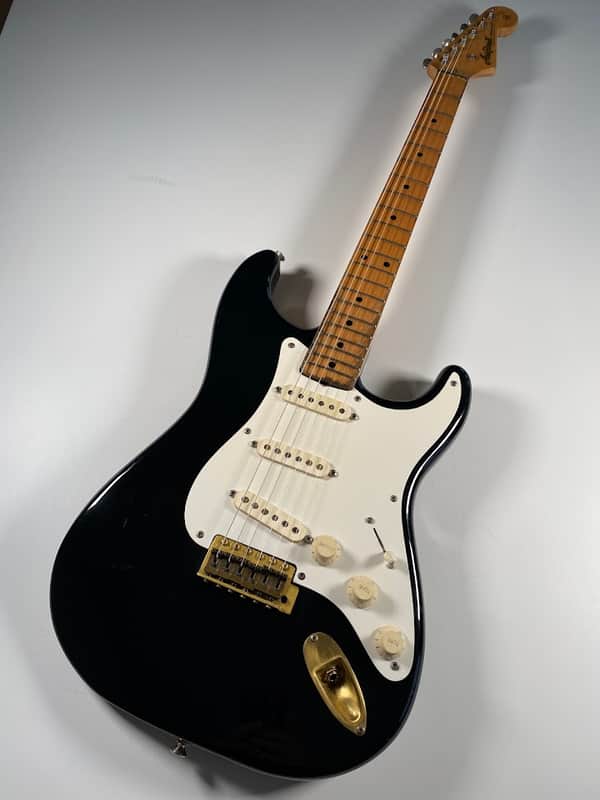 Aria Pro II ST-500 Strikin' Sound '80 MIJ Stratocaster type