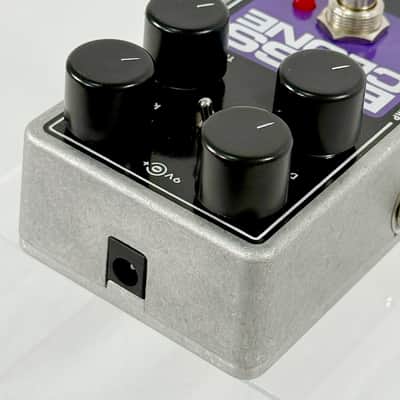 Electro-Harmonix Bass Clone Chorus image 2