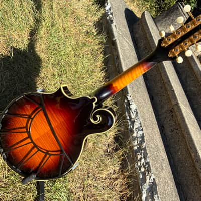 The Loar LM-700 Supreme F-Style Mandolin - Vintage Sunburst image 5