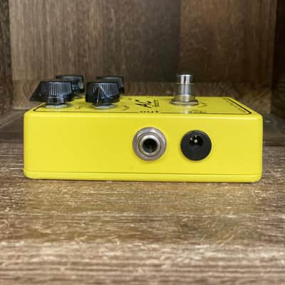 Xotic AC Booster 2007 - 2020 - Yellow image 5