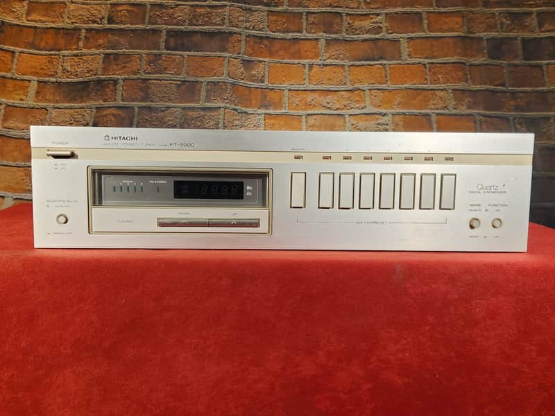 Hitachi FT-5000 AM-FM Stereo Tuner image 1