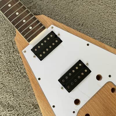 Flying V DIY Electric Guitar Kit, Okoume Body, Maple Neck, Rosewood Fingerboard image 12