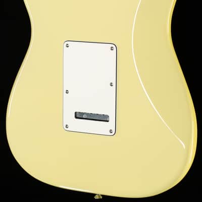 Fender Player II Stratocaster Maple Fingerboard Hialeah Yellow (112) image 2