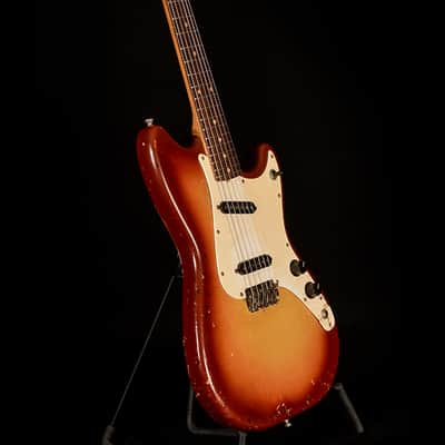 Fender Duo-Sonic with Rosewood Fretboard 1962 - Sunburst image 3