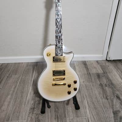 Firefly   FFLPS White Burst UPGRADED w Locking Tuners and gold metal PU Rings image 3