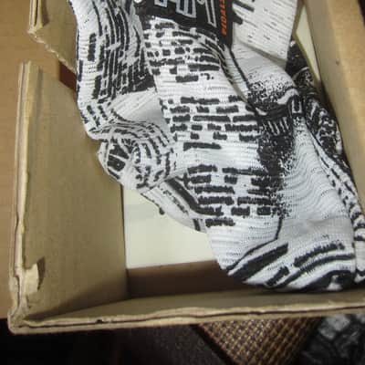 JAM Rattler Black and White hand painted image 4