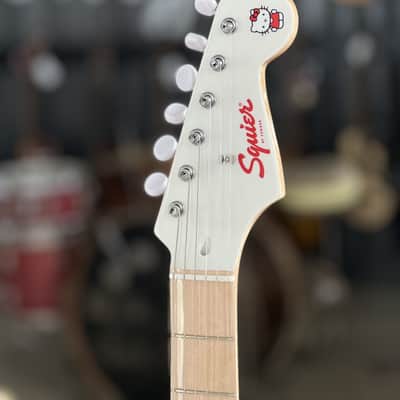Squier Limited Edition Hello Kitty Stratocaster image 4