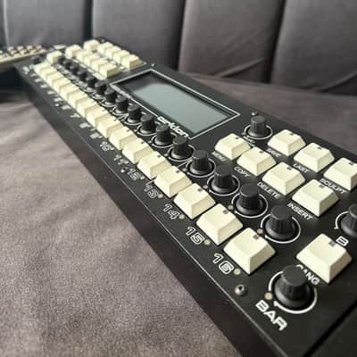 Sequentix Cirklon V2 + CVIO + Breakout Box & Cable - Like New imagen 3