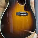 Gibson J-45 Standard Vintage Sunburst w/case