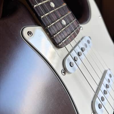 2005 Fender Highway One Stratocaster Cocoa Transparent image 5