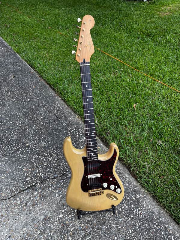 Fender Deluxe Player Stratocaster with Seymour Duncan pickups Blond ash image 1