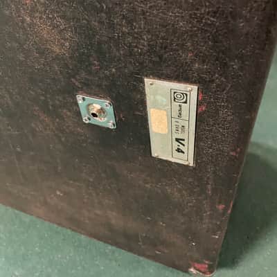 Ampeg  V-4 Cabinet image 3