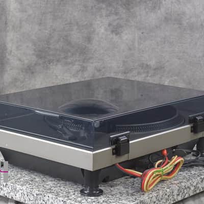Technics SL-1200 First Model Direct Drive Player System In Very Good Condition image 18
