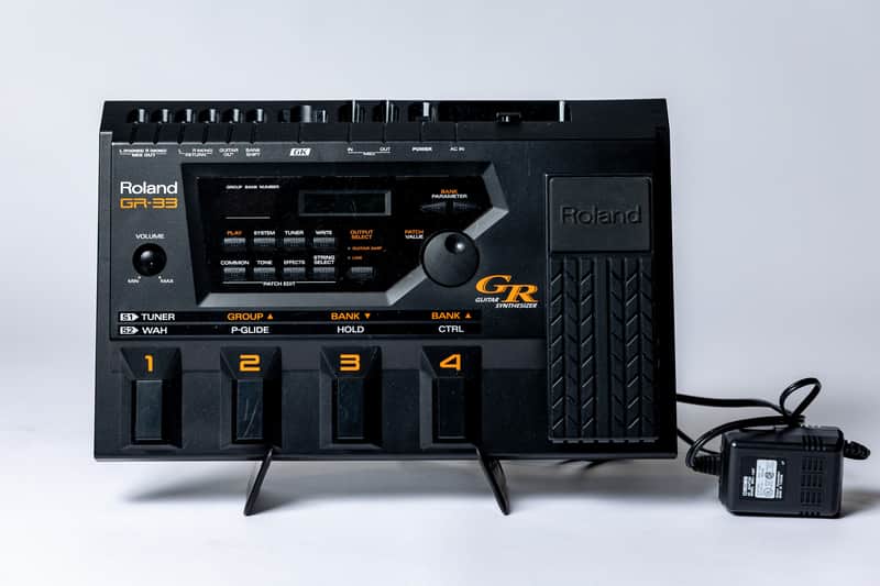 Roland GR-33