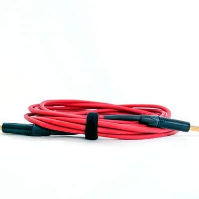 【廃盤】NORDOST BLACK KNIGHT RCAケーブル Nordost Black Knight RCA Interconnects With Nordost Wood Case - 2M