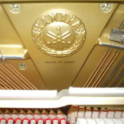 Yamaha U1 glossy / black Huge piano liquidation upright piano image 3
