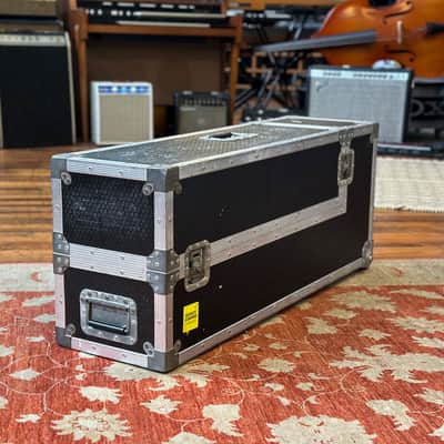 NAUT Cases Triple Guitar Flight Case with Wheels image 5