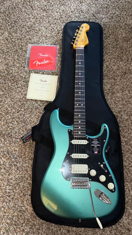 Fender American Professional Classic Stratocaster HSS 2025 - Present - Faded Sherwood Green Metallic