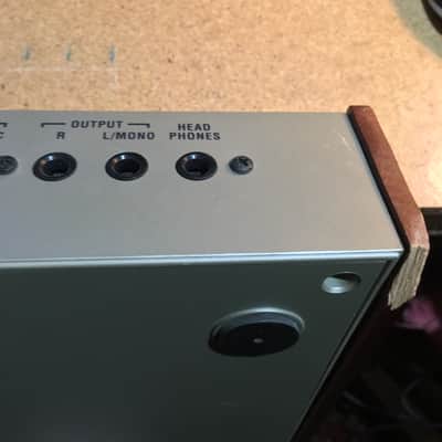 MicroKorg with PSU and clean battery compartment image 6