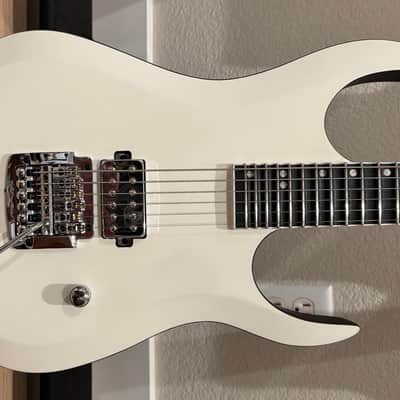 Halo MERUS - 6 String 2023 - Pure White image 2