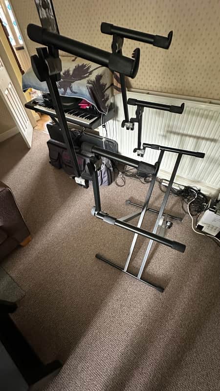 3-tier heavy duty double braced keyboard stand image 1