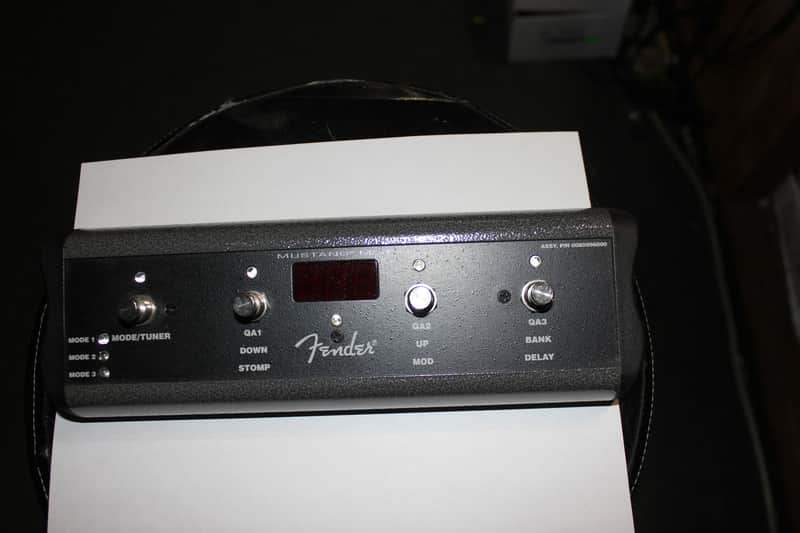 Fender MS4 Mustang 4-Button Footswitch with 1/4" Jack image 1