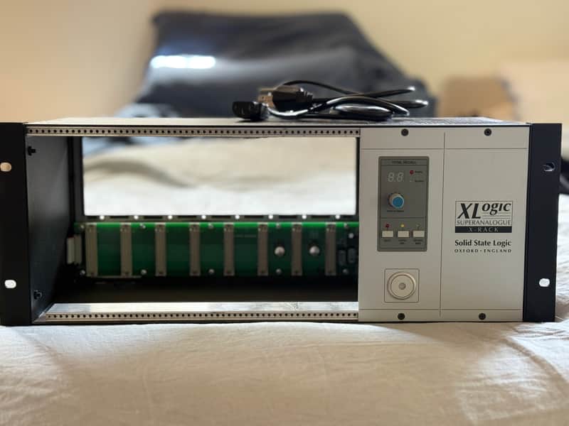 Solid State Logic X-Rack 8-Slot Modular Frame 2006 - 2020 - Silver image 1