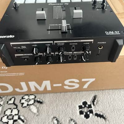 Pioneer DJM-S7 2-Channel Serato Digital Mixer 2021 - Present - Black image 2
