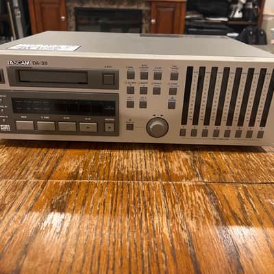 FOR PARTS - TASCAM DA-38 1990-2000 - Beige/Grey image 1