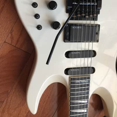 Samick Strat Neck Thru 80's Pearlescent Cream image 13