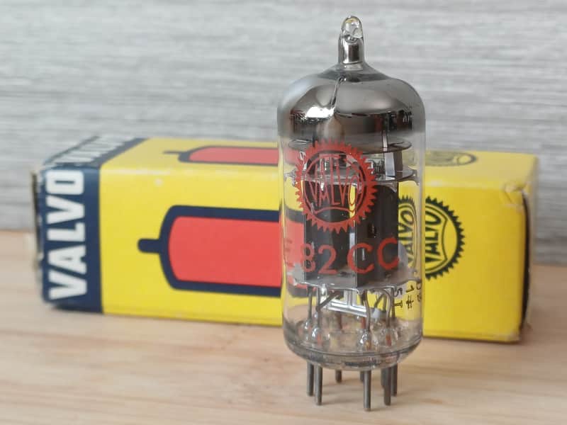 Extremely rare NOS NIB 1965 SIEMENS E82CC TRILPE MICA VALVO label special quality ecc82 12au7 like 5814 ecc802S super strong, fully tested Superb sounding tubes ! image 1