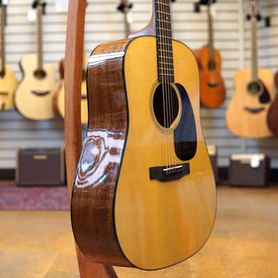 Martin D-18 Standard Series Sitka Spruce/Mahogany Dreadnought Acoustic Guitar w/Hard Case image 2