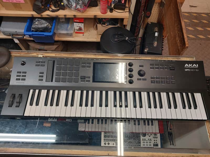 Akai MPC Key 61 Standalone Workstation Synthesizer