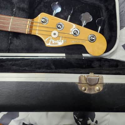 Fender American Deluxe Precision Bass Ash 2004 - 2006 image 2