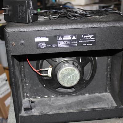 Epiphone Electar 15R Guitar Amplifier with Power Supply image 8