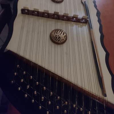 Hammered Dulcimer image 2