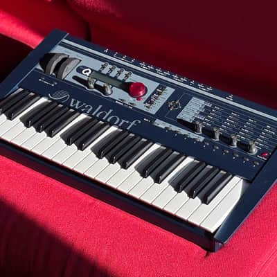 Waldorf Micro Q 37-Key Synthesizer 1999 - 2011 - Blue