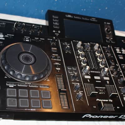 Pioneer DJ XDJ-RX2 2-Channel All-In-One DJ System - Black image 2