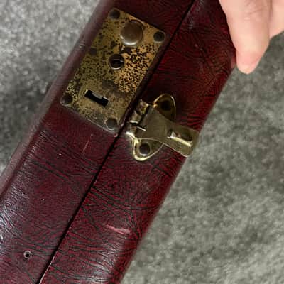 1958-64 Fender Musicmaster Duo Sonic Mustang guitar hard case red image 3