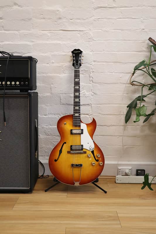 Epiphone Sorrento E452TD 2-Pickup 1960 - 1969 - Sunburst - Excellent