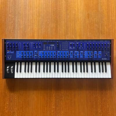 Dave Smith Instruments Poly Evolver 61-Key 4-Voice Polyphonic Synthesizer 2005 - 2011 - Blue with Wood Sides