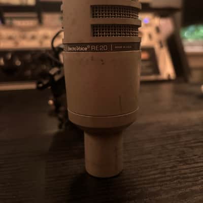 Electro-Voice RE20 Cardioid Dynamic Microphone 1968 - Present - Gray image 6