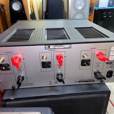 Mark Levinson Power Amplifier No. 433. Three-Channel Audiophile and Hifi image 7