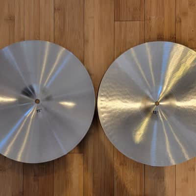 Cymbals - Paiste 15" Forumla 602 Classic Sounds Medium Hi Hats image 2
